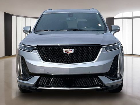Used 2025 Cadillac XT6 Sport w/ Platinum Package AWD/4WD image 3