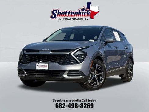 Used 2025 Kia Sportage EX FWD image 1