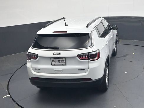 Used 2025 Jeep Compass Latitude AWD/4WD image 26