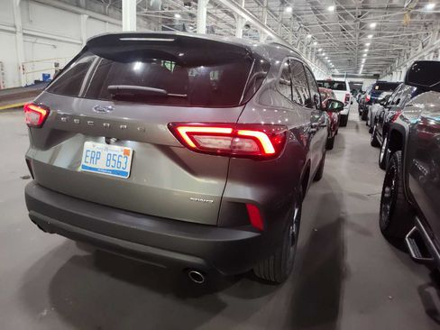 Used 2025 Ford Escape ST-Line Select AWD/4WD image 4