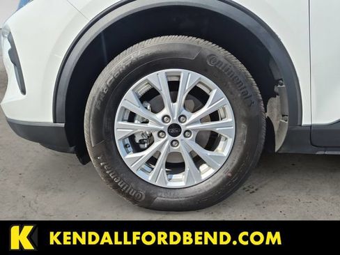 Certified 2024 Ford Escape Active AWD/4WD image 9