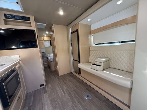 Used 2019 Mercedes-Benz Sprinter 170 image 82
