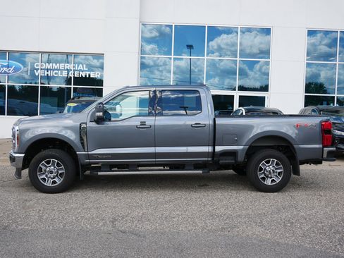 Used 2025 Ford F350 Lariat w/ FX4 Off-Road Package image 26