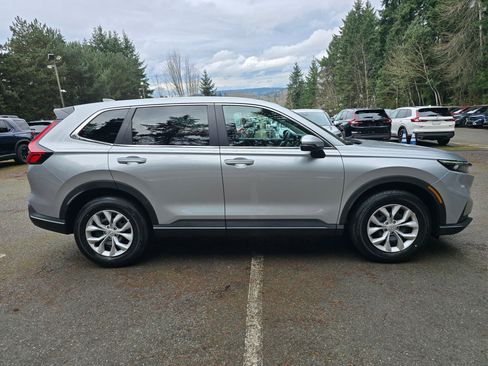 Certified 2025 Honda CR-V LX image 2
