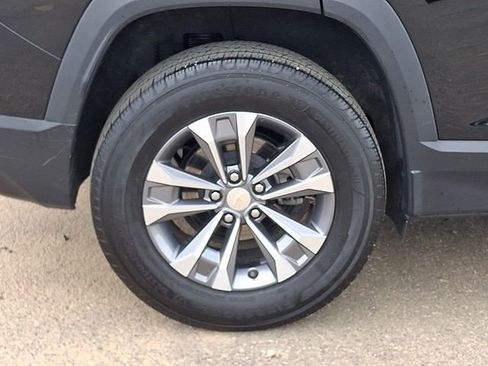 Used 2025 Chevrolet Equinox LT FWD image 26