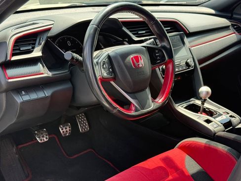 Used 2018 Honda Civic Type R image 13