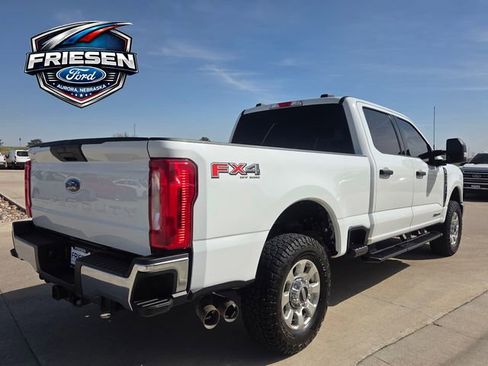 Used 2024 Ford F250 XLT w/ FX4 Off-Road Package AWD/4WD image 7