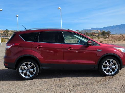 Used 2013 Ford Escape Titanium w/ Parking Technology Pkg image 2