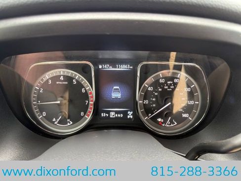 Used 2018 Nissan Titan Platinum Reserve AWD/4WD image 17