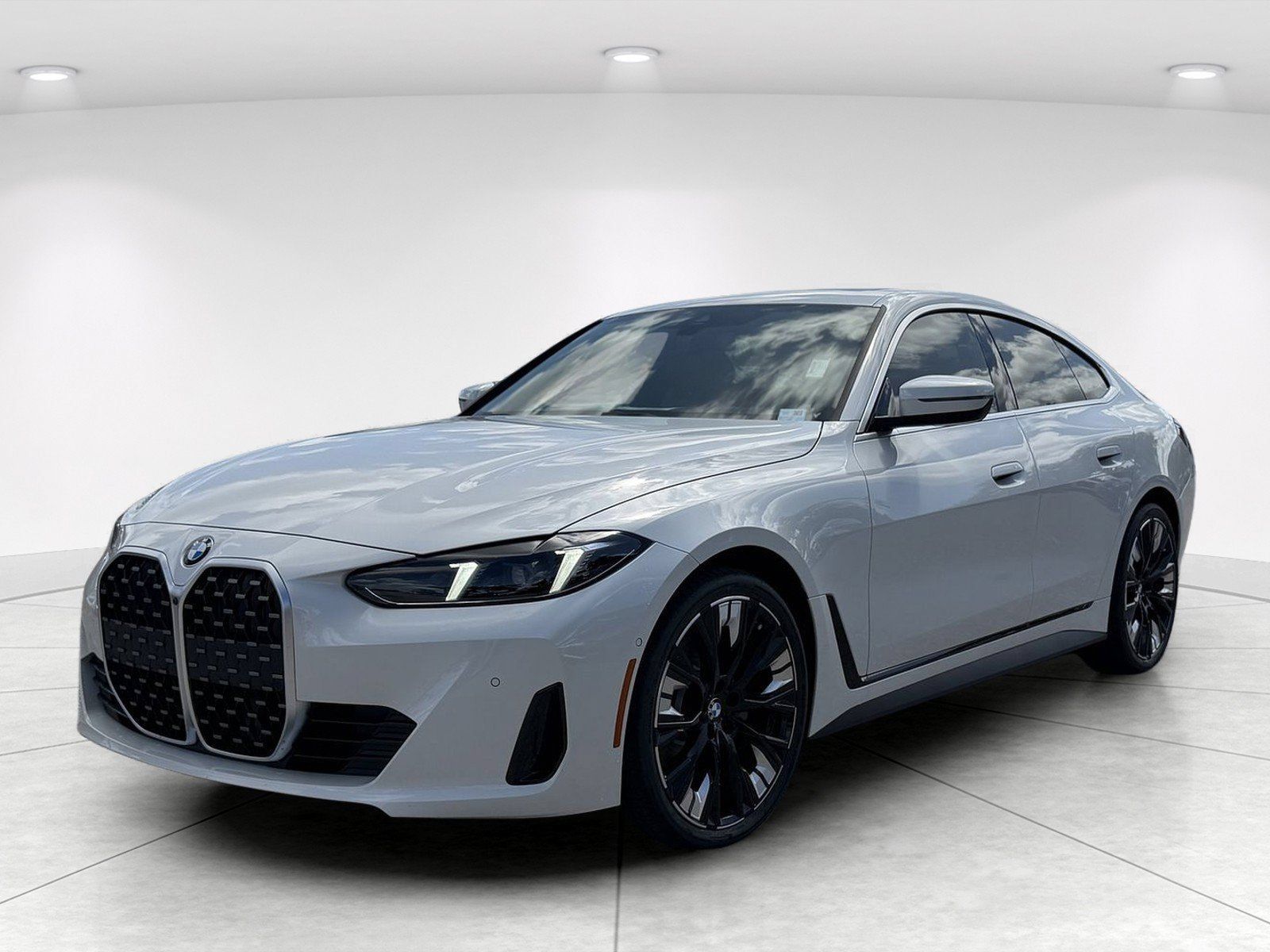 New 2026 BMW 430i w/ Premium Package RWD image 7