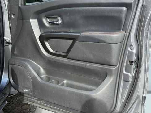 Used 2021 Nissan Titan PRO-4X w/ Pro-4x Convenience Package image 33