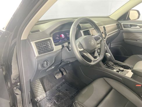 Used 2023 Volkswagen Atlas SE AWD/4WD image 9