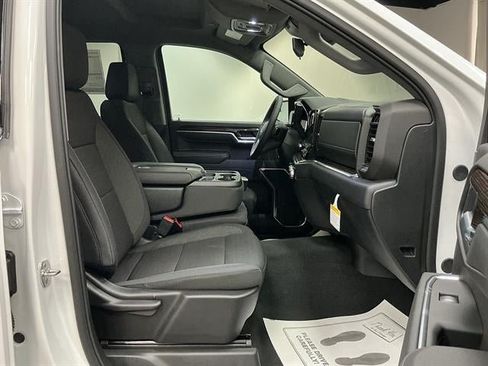 New 2026 GMC Sierra 1500 SLE w/ Preferred Package AWD/4WD image 29