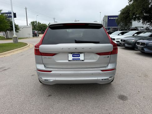 Certified 2023 Volvo XC60 B5 Ultimate AWD/4WD image 5