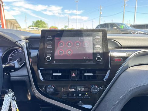 Used 2023 Toyota Camry SE image 24