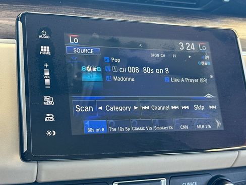 Used 2018 Honda Clarity Plug-In Hybrid image 17