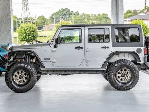 Used 2017 Jeep Wrangler Unlimited Sport w/ Quick Order Package 24S AWD/4WD image 50
