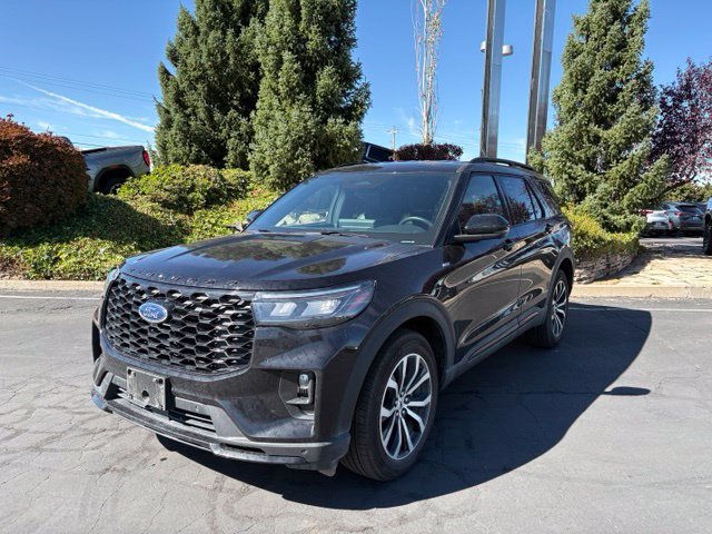 Used 2026 Ford Explorer ST-Line AWD/4WD image 1