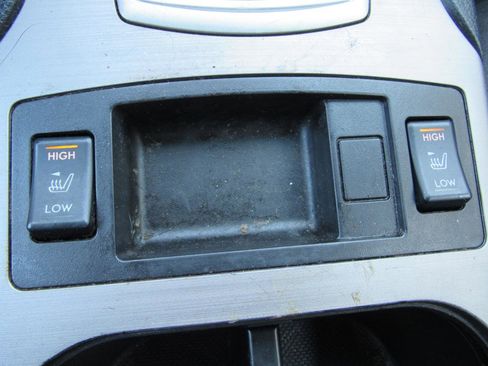 Used 2012 Subaru Legacy 2.5i Limited AWD/4WD image 21