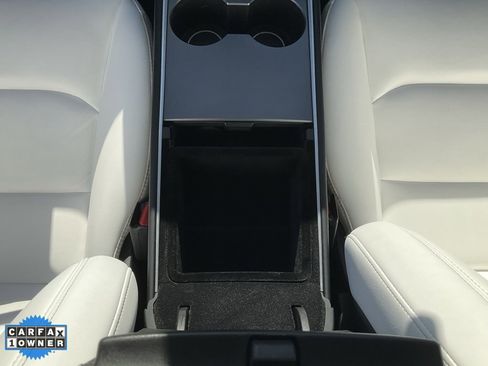 Used 2021 Tesla Model Y Long Range image 39