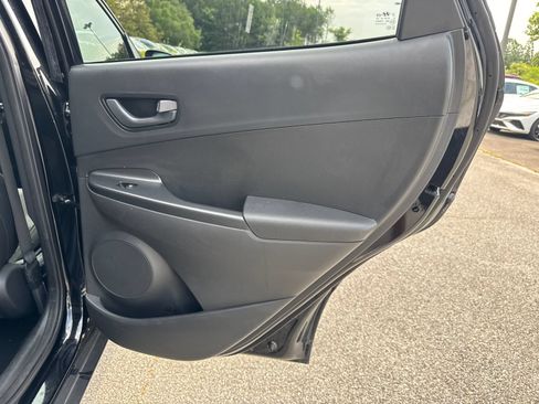 Used 2023 Hyundai Kona SEL AWD/4WD image 16