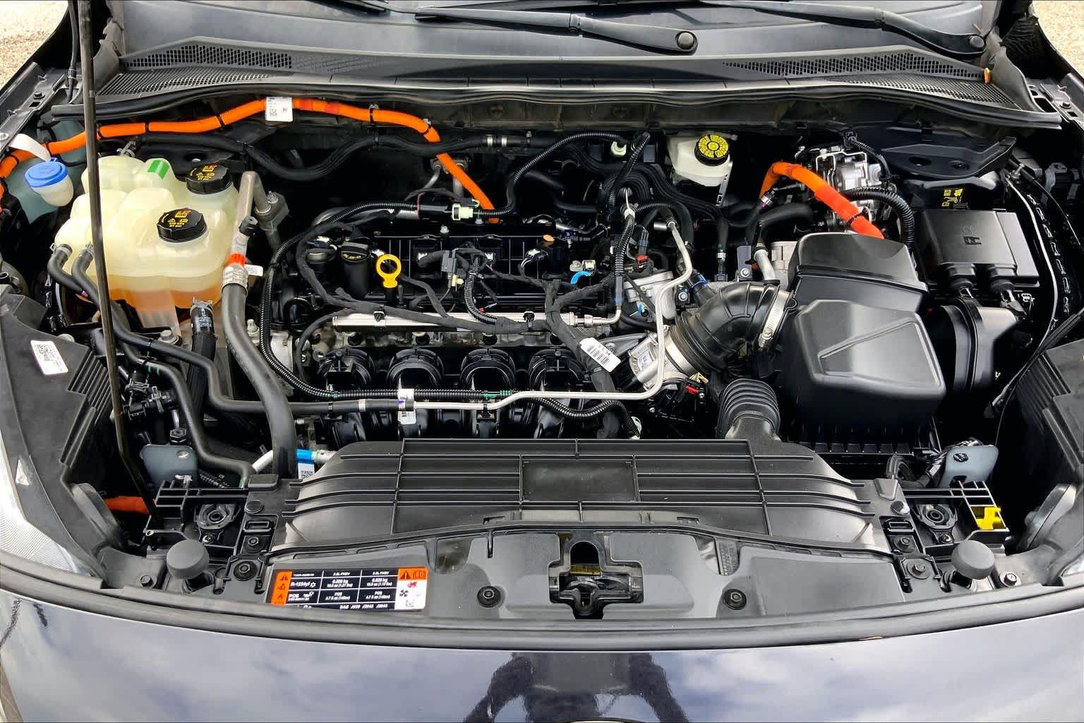 Used 2021 Ford Escape SE w/ SE Sport Appearance Package FWD image 31