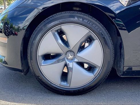 Used 2019 Tesla Model 3 Standard Range Plus RWD image 8
