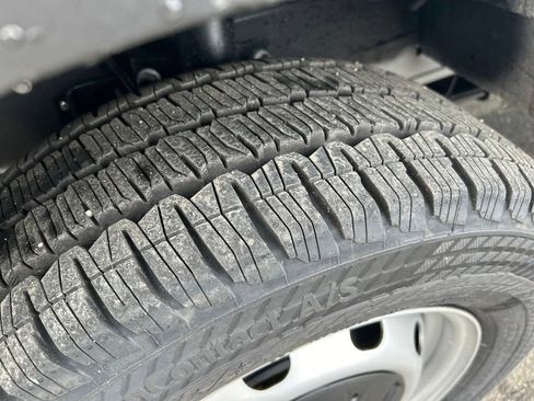 New 2024 Ford Transit 150 Low Roof image 28