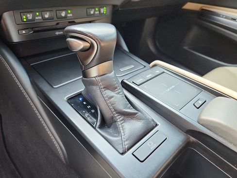 Used 2021 Lexus ES 250 w/ Premium Package AWD/4WD image 16