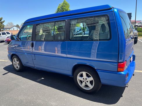 Used 2003 Volkswagen Eurovan MV FWD image 6