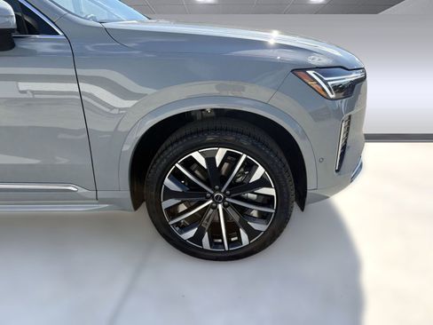 New 2026 Volvo XC90 B6 Plus w/ Protection Package Premier image 11