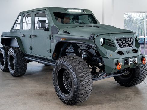 Used 2019 Jeep Wrangler Unlimited Sport S image 4