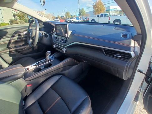 Used 2020 Nissan Altima 2.5 SR image 40