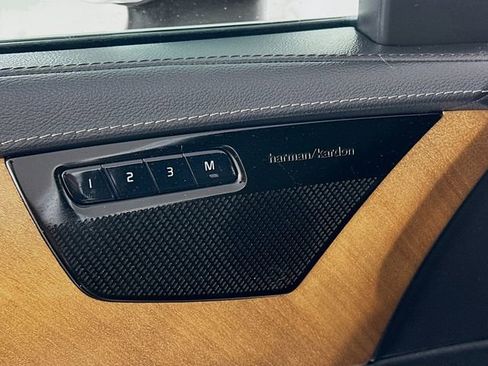 Used 2019 Volvo XC90 T8 Inscription w/ Protection Package Premier image 13