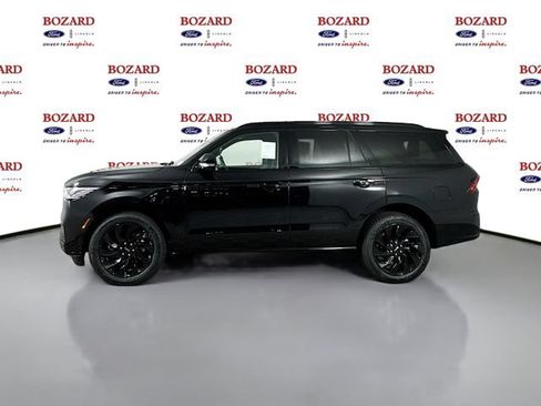 New 2026 Lincoln Navigator Reserve w/ Jet Appearance Package AWD/4WD image 4