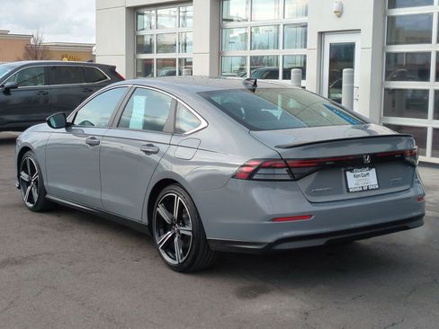 Used 2023 Honda Accord Sport image 9