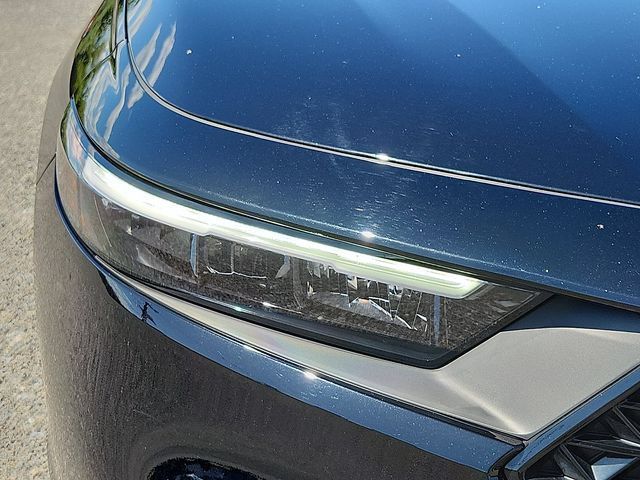 Certified 2025 Honda Accord SE image 9