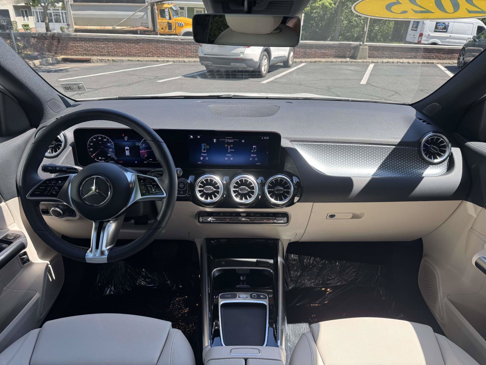 Certified 2025 Mercedes-Benz GLA 250 4MATIC image 34