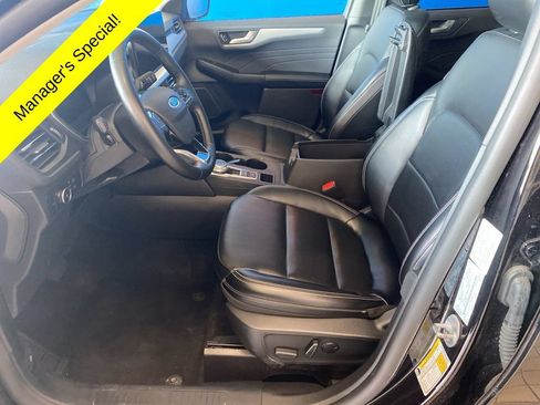 Used 2024 Ford Escape Platinum AWD/4WD image 9