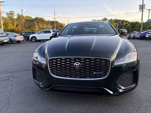 Used 2022 Jaguar XF R-Dynamic SE AWD/4WD image 2