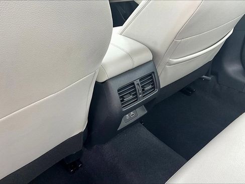 Used 2024 Nissan Altima 2.5 SL image 15