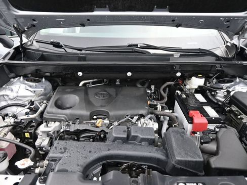 Used 2024 Toyota RAV4 LE AWD/4WD image 23