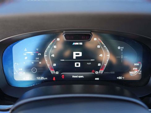 Used 2023 BMW M5 image 23