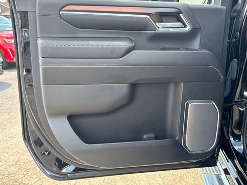 Used 2024 GMC Sierra 2500 Denali w/ Technology Package image 21