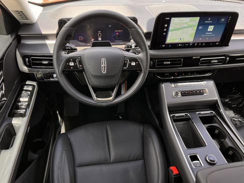 Used 2026 Lincoln Aviator 2WD image 15