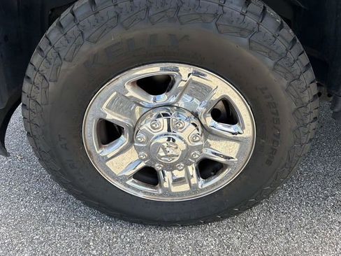 Used 2022 RAM 2500 Tradesman w/ Chrome Appearance Group image 26