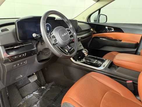 Used 2024 Kia Carnival SX Prestige FWD image 21