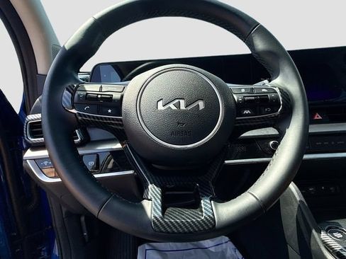 Used 2024 Kia Sportage EX FWD image 11