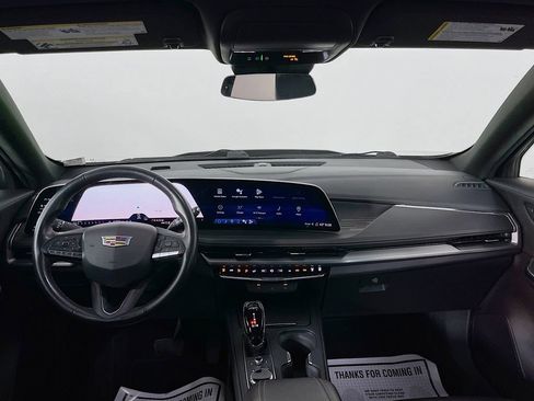 Used 2024 Cadillac XT4 Premium Luxury image 12