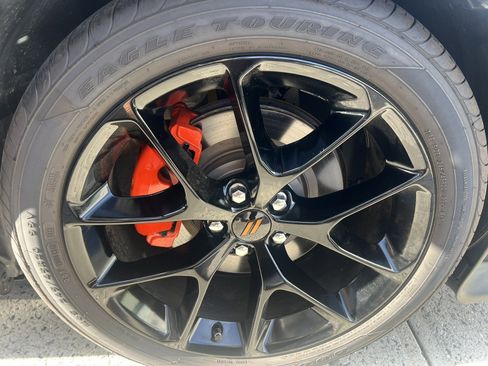 Used 2023 Dodge Challenger GT image 9